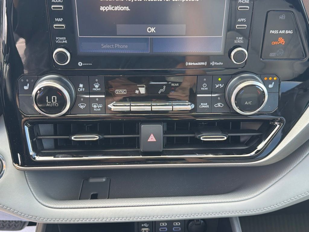 2022 Toyota Highlander XLE