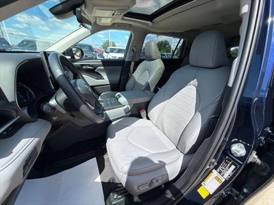 2022 Toyota Highlander XLE