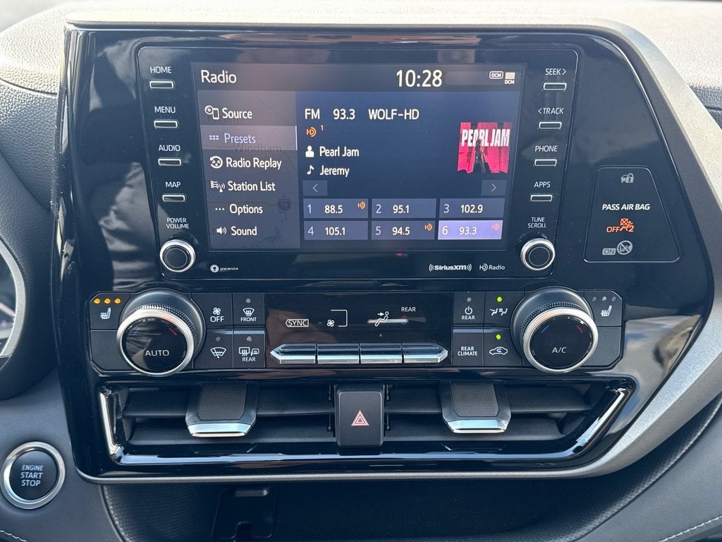 2020 Toyota HIGHLANDER XLE