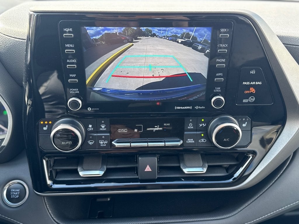 2020 Toyota HIGHLANDER XLE