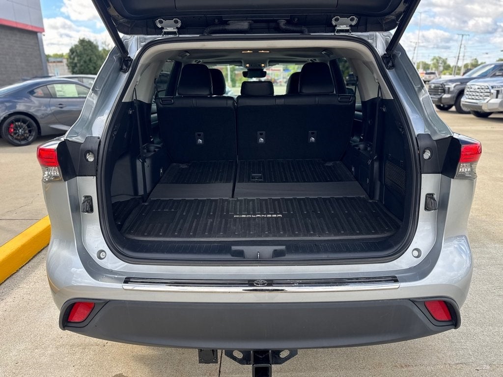 2020 Toyota HIGHLANDER XLE