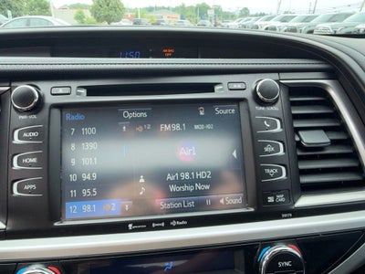 2017 Toyota Highlander SE