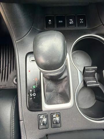 2017 Toyota Highlander SE