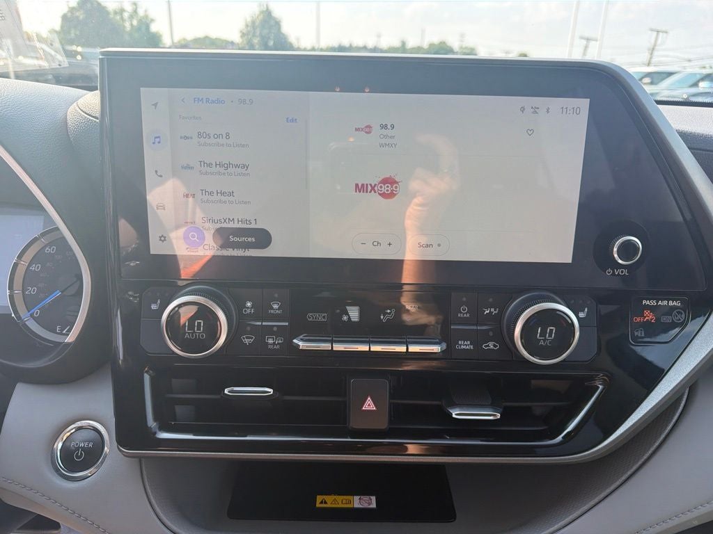 2023 Toyota Highlander Hybrid XLE