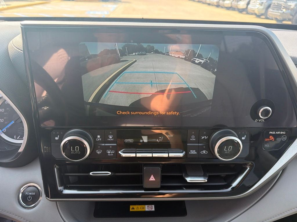2023 Toyota Highlander Hybrid XLE