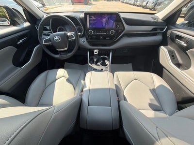 2023 Toyota Highlander Hybrid XLE