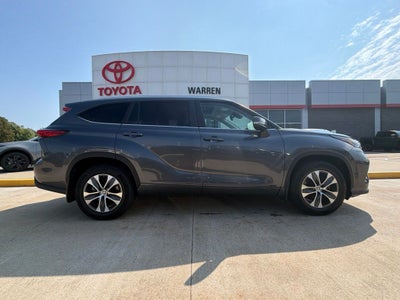 2023 Toyota Highlander Hybrid XLE