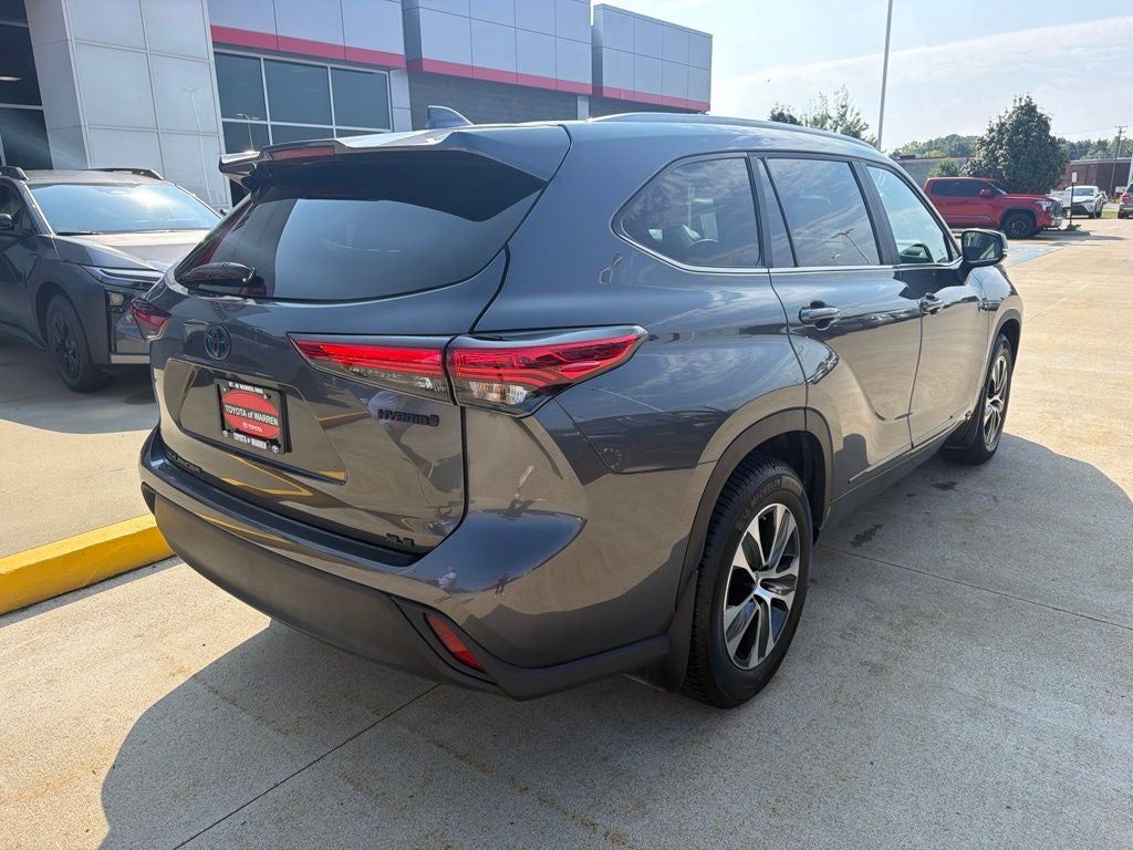 2023 Toyota Highlander Hybrid XLE