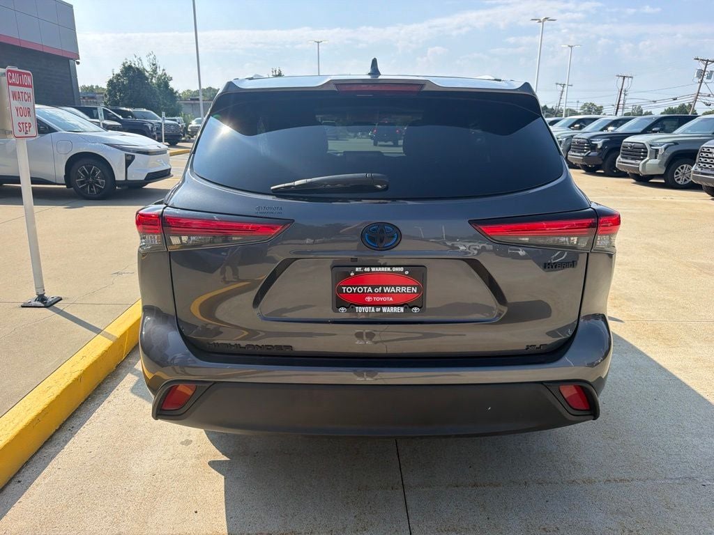 2023 Toyota Highlander Hybrid XLE