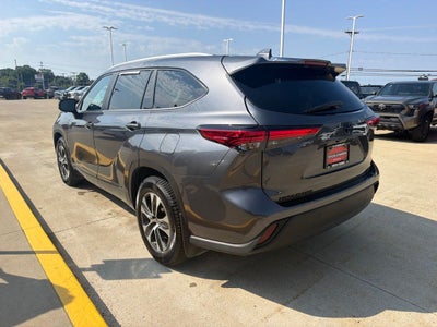 2023 Toyota Highlander Hybrid XLE