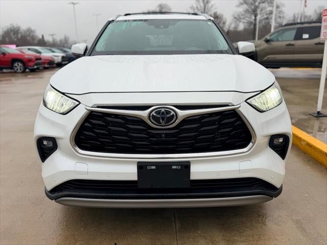 2023 Toyota HIGHLANDER Platinum