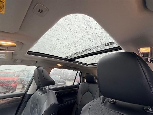 2023 Toyota HIGHLANDER Platinum