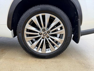 2023 Toyota HIGHLANDER Platinum