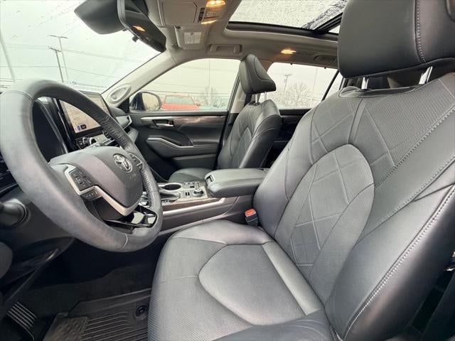 2023 Toyota HIGHLANDER Platinum