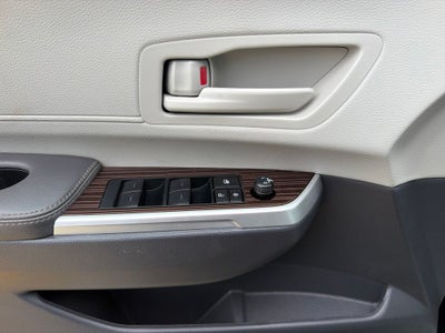 2024 Toyota Sienna LE 8 Passenger