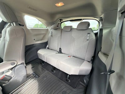 2024 Toyota Sienna LE 8 Passenger
