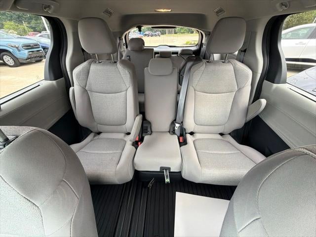 2024 Toyota Sienna LE 8 Passenger