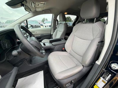 2024 Toyota Sienna LE 8 Passenger