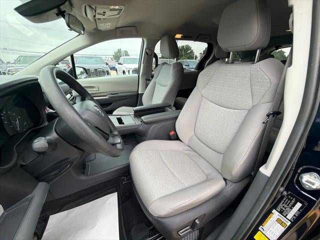 2024 Toyota Sienna LE 8 Passenger