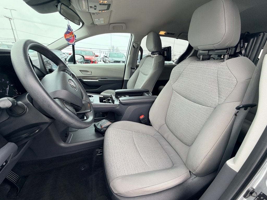 2023 Toyota SIENNA LE AWD LE 8 Passenger