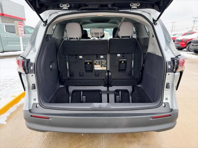 2023 Toyota SIENNA LE AWD LE 8 Passenger