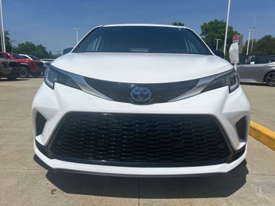 2023 Toyota Sienna XSE 7 Passenger