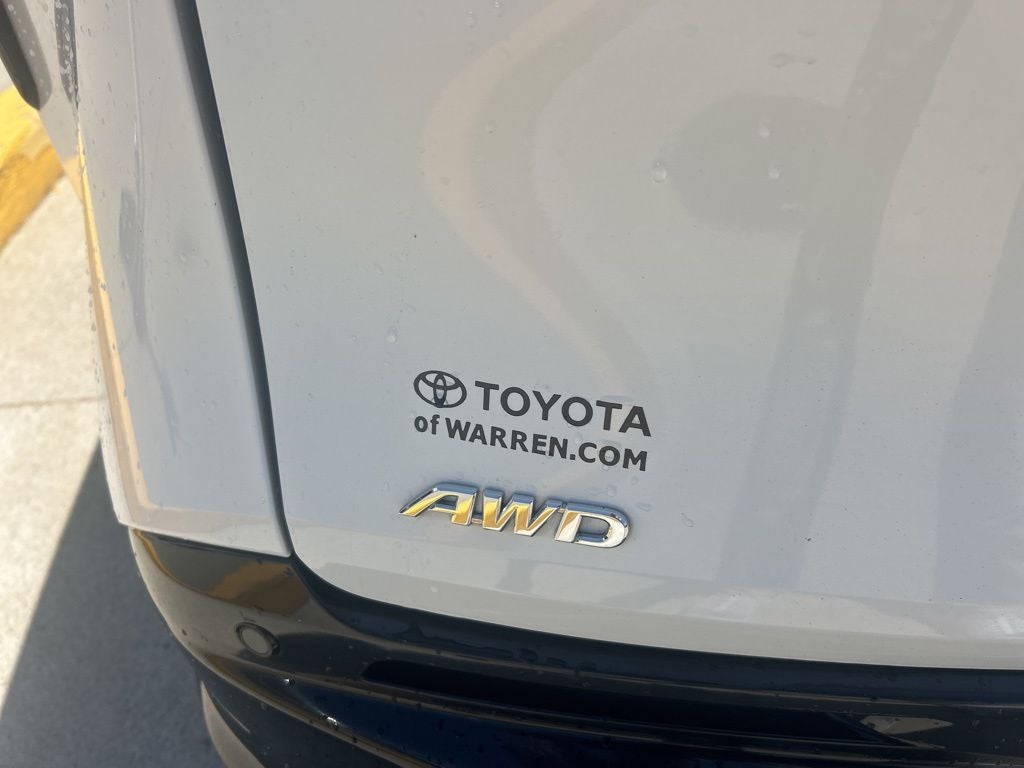 2023 Toyota Sienna XSE 7 Passenger