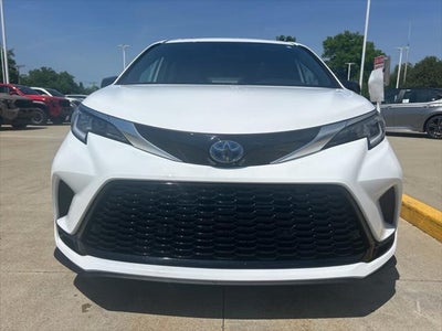2023 Toyota Sienna XSE 7 Passenger