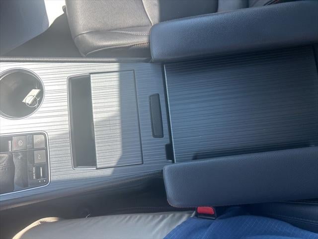 2023 Toyota Sienna XSE 7 Passenger