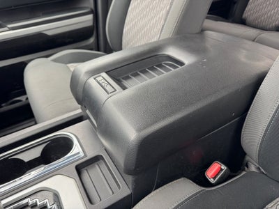 2021 Toyota TUNDRA 4X4 SR5