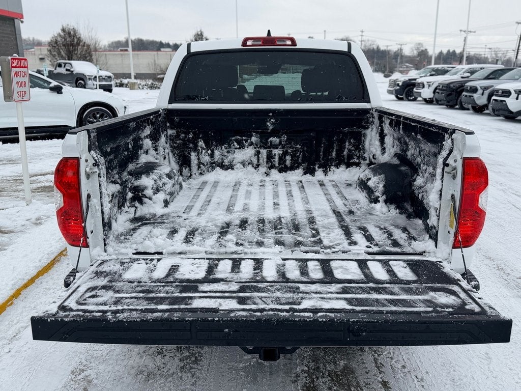 2020 Toyota TUNDRA 4X4 SR5