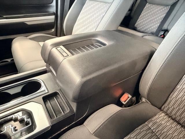 2020 Toyota TUNDRA 4X4 SR5