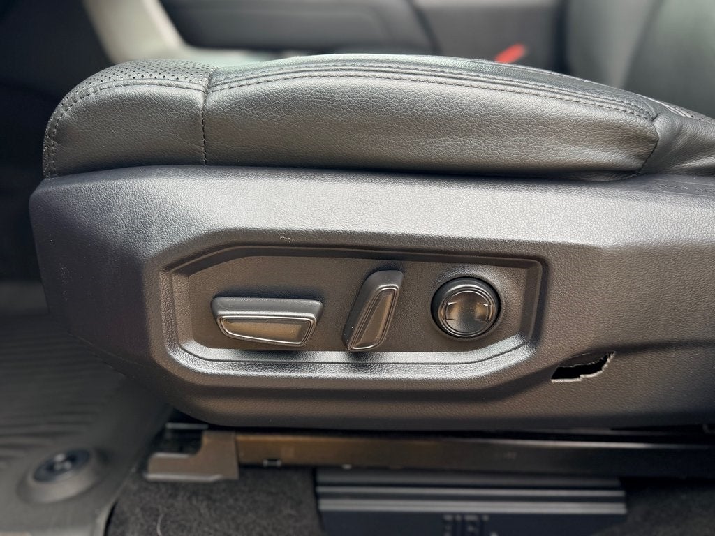 2022 Toyota TUNDRA 4X4 Limited