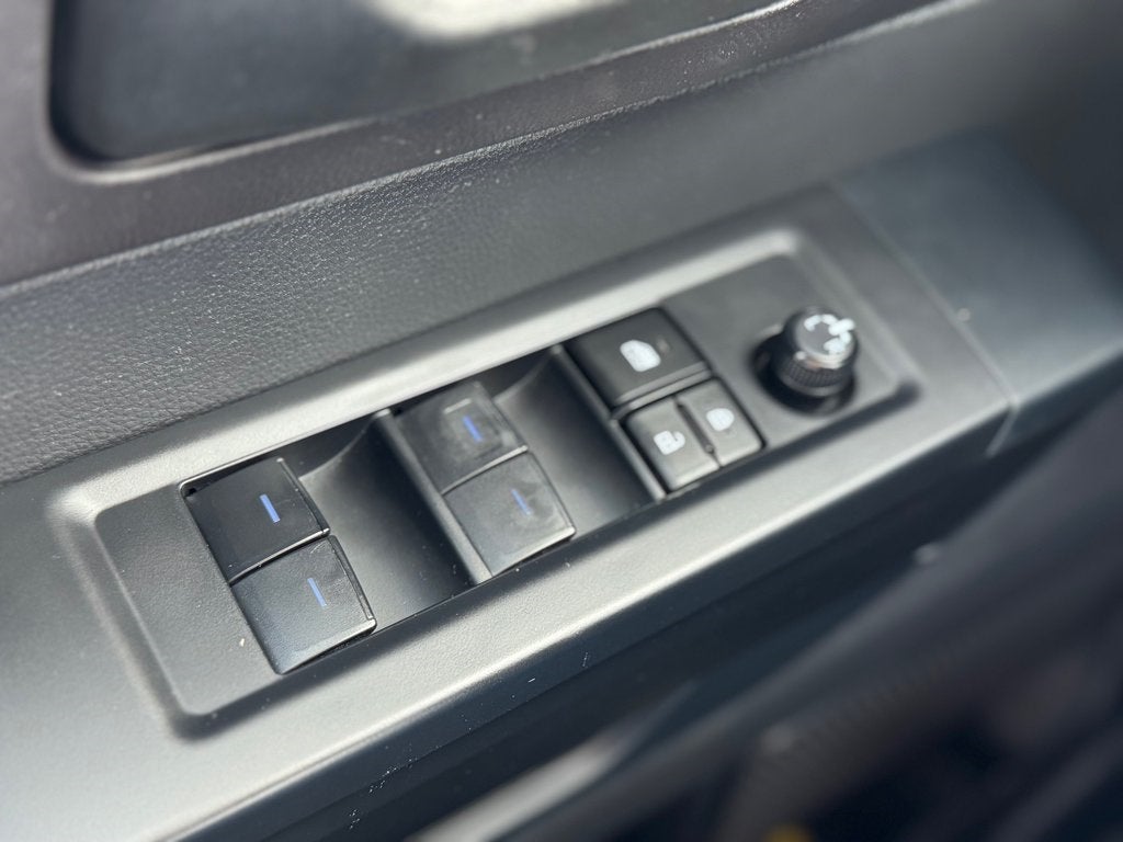 2024 Toyota TUNDRA 4X4 SR