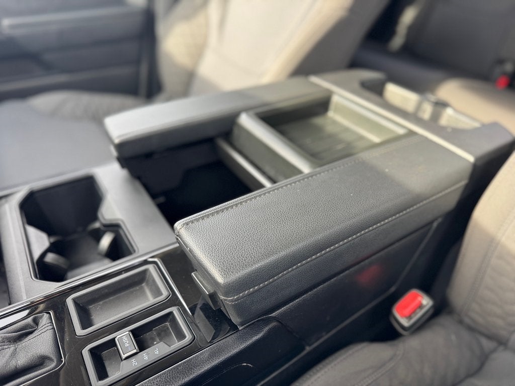 2024 Toyota TUNDRA 4X4 SR