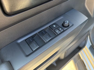 2023 Toyota TUNDRA 4X4 SR