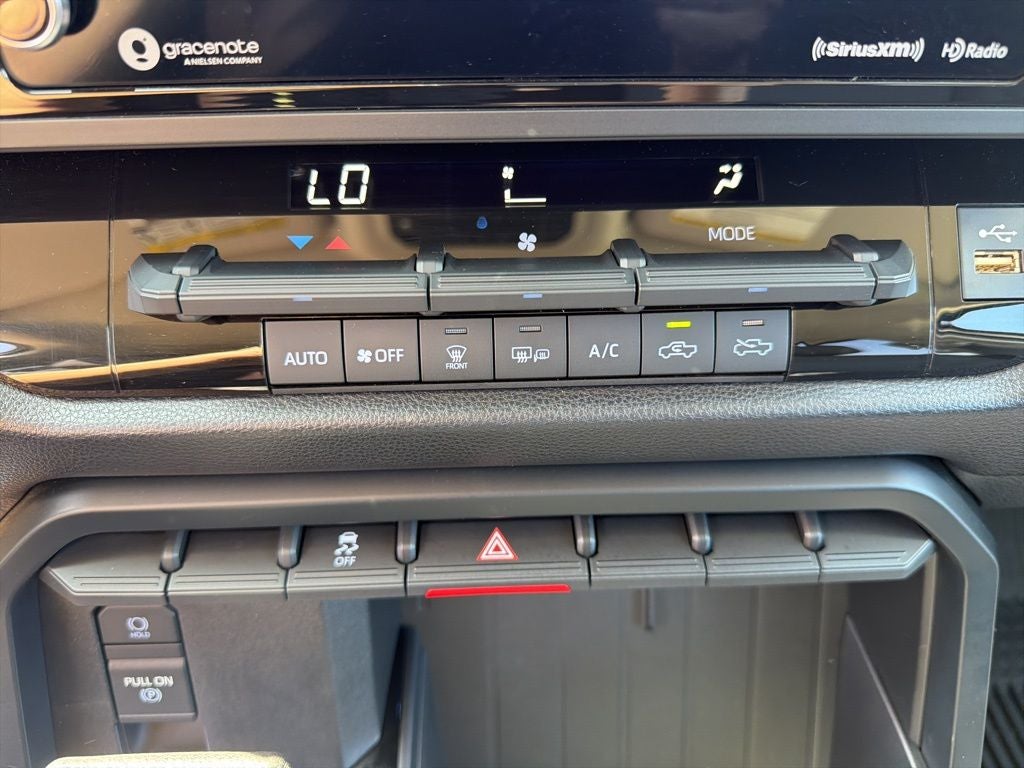 2023 Toyota TUNDRA 4X4 SR