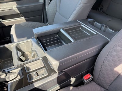 2023 Toyota TUNDRA 4X4 SR