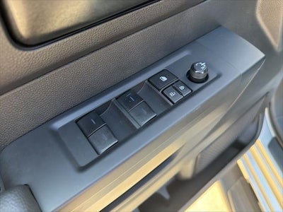 2023 Toyota TUNDRA 4X4 SR