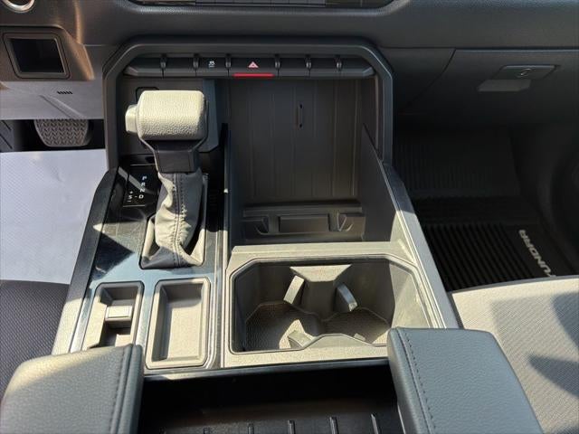 2023 Toyota TUNDRA 4X4 SR