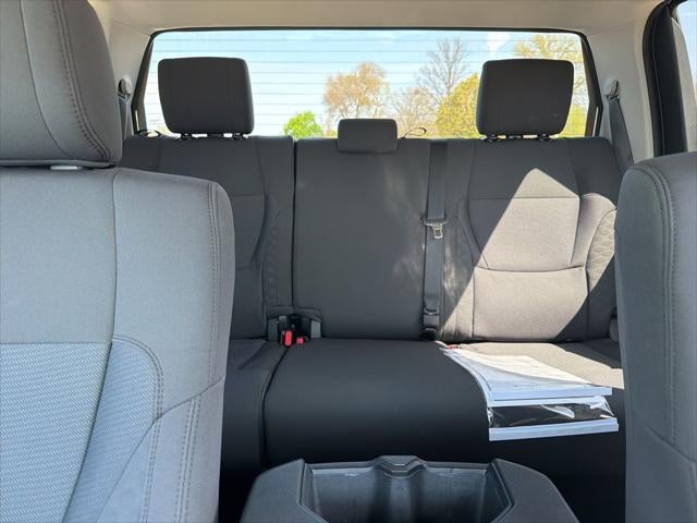 2023 Toyota TUNDRA 4X4 SR