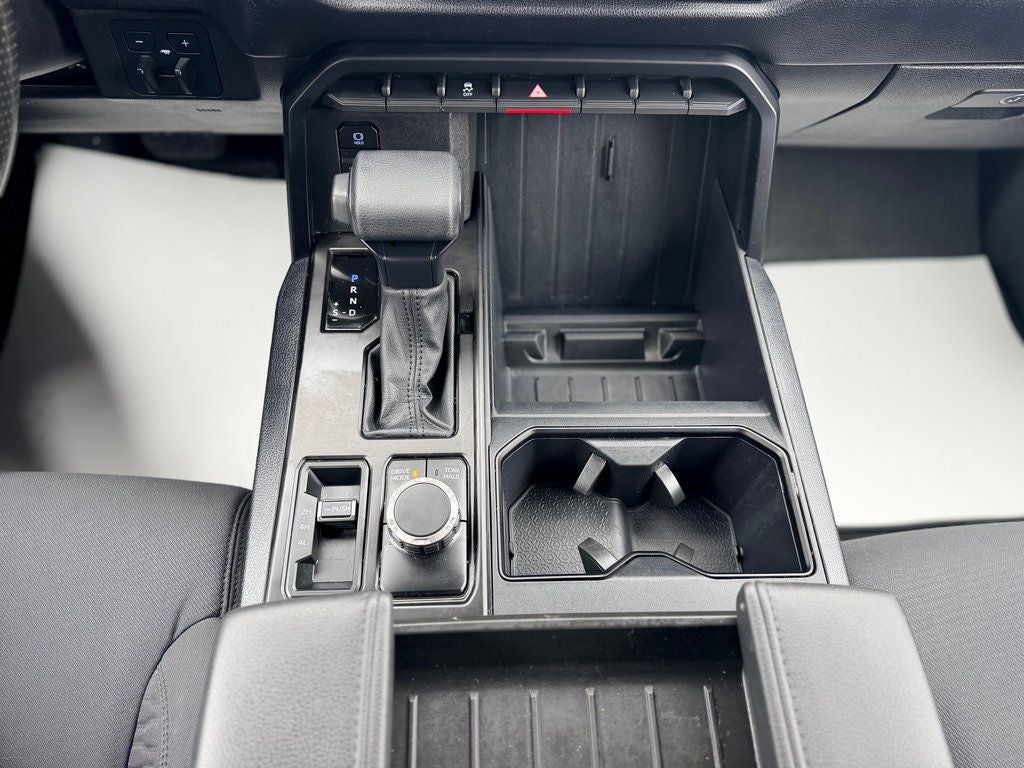 2023 Toyota TUNDRA 4X4 SR5