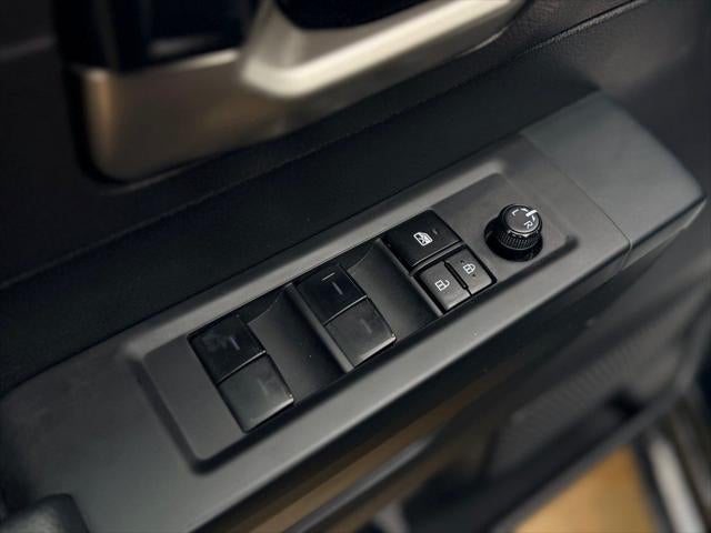 2023 Toyota TUNDRA 4X4 SR5