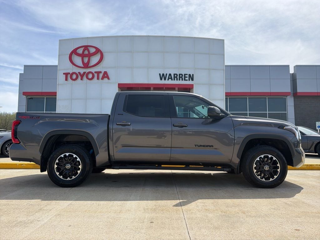2022 Toyota TUNDRA 4X4 SR5