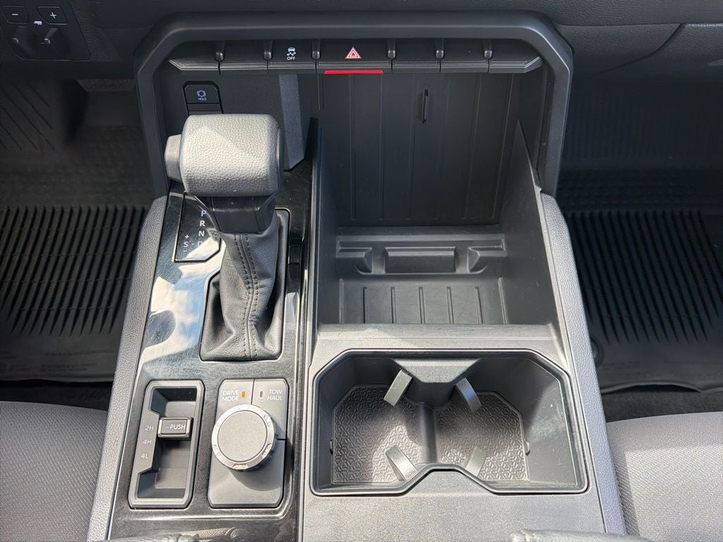 2024 Toyota TUNDRA 4X4 SR5