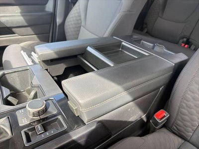 2024 Toyota TUNDRA 4X4 SR5