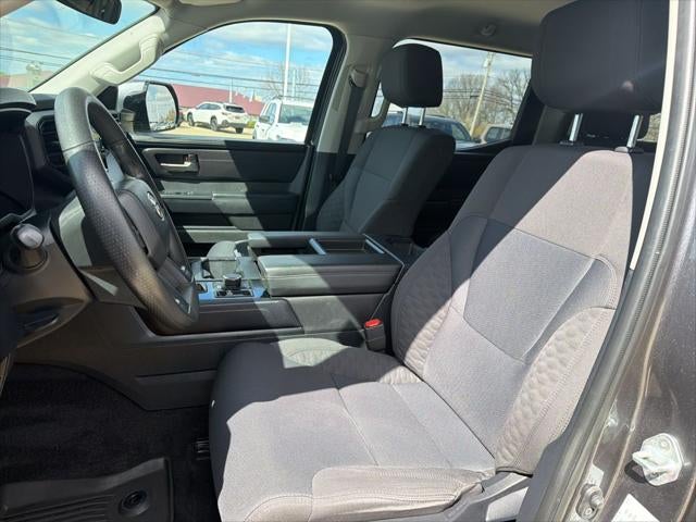 2024 Toyota TUNDRA 4X4 SR5