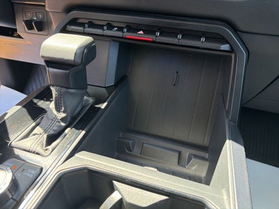 2024 Toyota TUNDRA 4X4 SR5
