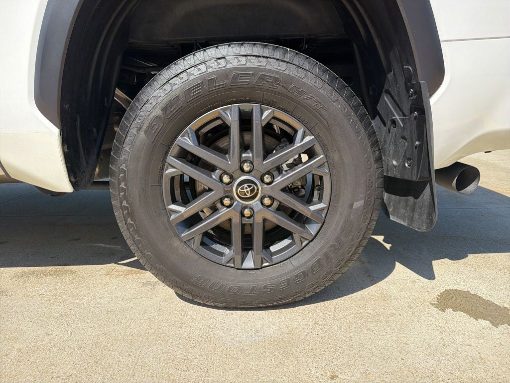 2024 Toyota TUNDRA 4X4 SR5