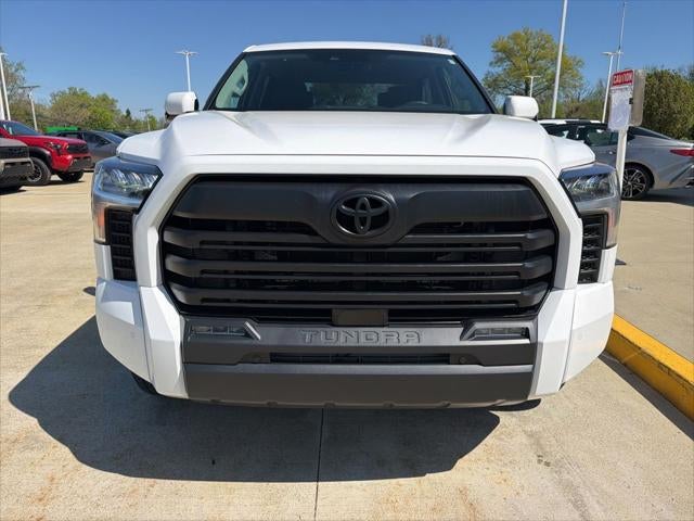 2024 Toyota TUNDRA 4X4 SR5